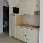 מלון דירות Blu Mare 4*