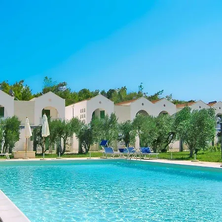 Aparthotel Blu Mare Alimini 4*