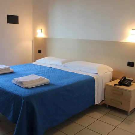 Blu Mare Alimini Ξενοδοχείο με διαμερίσματα 4*