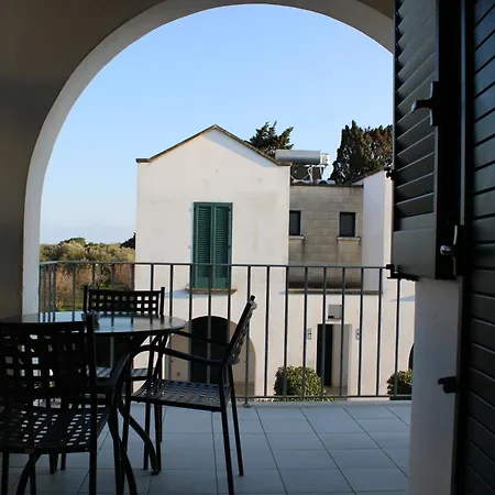 Ξενοδοχείο με διαμερίσματα Blu Mare Alimini Οτράντο