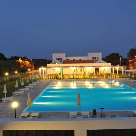 Ξενοδοχείο με διαμερίσματα Blu Mare Alimini Οτράντο