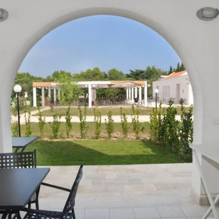 Blu Mare Residence Apartments Апарт-отель Отранто