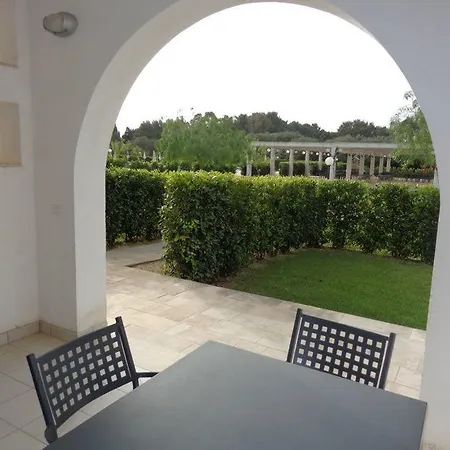 Tenuta Blu Mare Alimini 4*